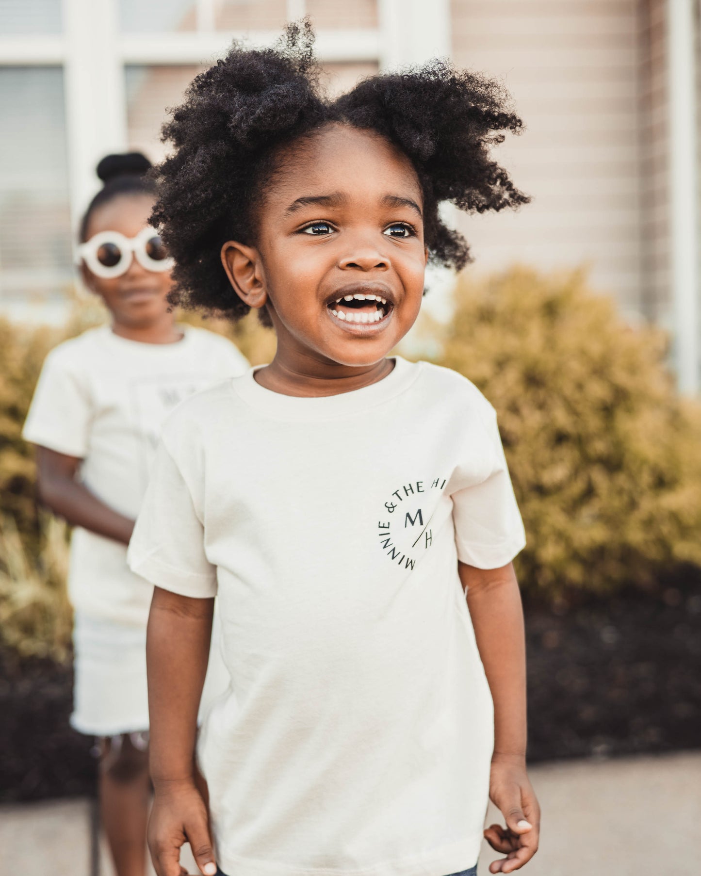 M/H Tee – The Signature Statement